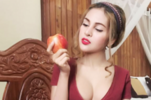 Fazla seksi olduğu i&ccedil;in bir yıldır film &ccedil;ekemiyor