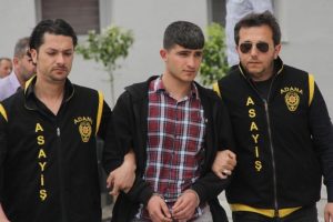 Kavgayı ayırmaya gitti, katil oldu!