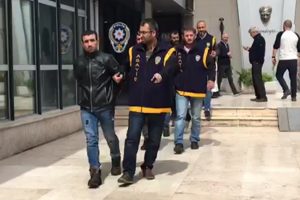 Bursa'da kovalamaca sonucu durdurulan &ccedil;alıntı ara&ccedil;taki 4 kişi g&ouml;zaltında