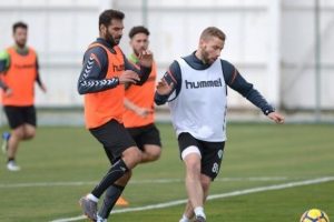 Atiker Konyaspor taktik &ccedil;alıştı