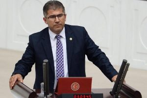 AK Parti'li Nihat &Ouml;zt&uuml;rk'ten, G&ouml;kova K&ouml;rfezi a&ccedil;ıklaması