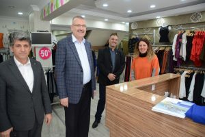 Bursa Karacabey Belediye Başkanı &Ouml;zkan'dan esnaf ziyareti