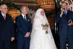 Erdoğan AK Partili vekilin nikah şahitliğini yaptı