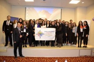 Lisesi &ouml;ğrencileri "İş Sizsiniz" seminerinde ağırlandı