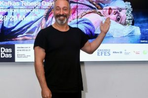 Cem Yılmaz verdiği kilolarla şaşırttı