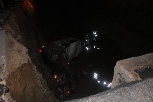 8 kişinin &ouml;ld&uuml;ğ&uuml; trafik kazasına 2 g&ouml;zaltı