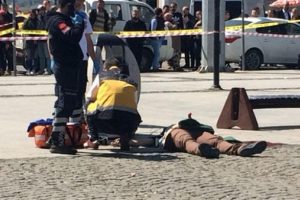 &Ouml;nce kalbinden bı&ccedil;akladı sonra silahla vurdu