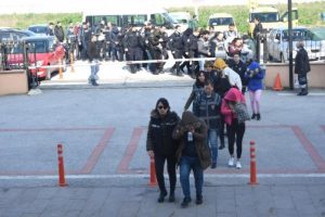 Fuhuş ş&uuml;phelileri, 500 kişiyle pazarlık yapmış