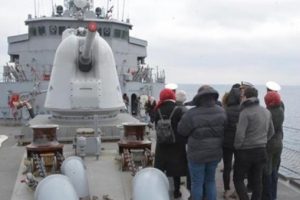 TCG Yıldırım F-243 Fırkateyni ziyarete a&ccedil;ıldı