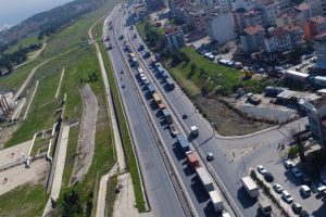 Ambarlı Limanında tır kuyruğu &ccedil;ilesi