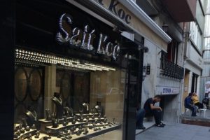 &Uuml;nl&uuml; kuyumcu Sait Ko&ccedil; hayatını kaybetti