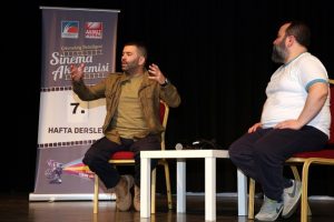 Şakrak: Bir d&ouml;nem salak olduğuma inandım