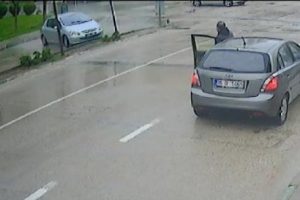 Bursa'da o kazanın kahramanı kadın konuştu:  '&Ouml;n&uuml;me ara&ccedil; &ccedil;ıkınca paniğe...'