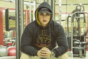 İran'ın en g&uuml;&ccedil;l&uuml; kadını: Şirin Nobahari