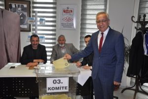 Bursa İneg&ouml;l Ticaret ve Sanayi Odasında se&ccedil;im maratonu başladı