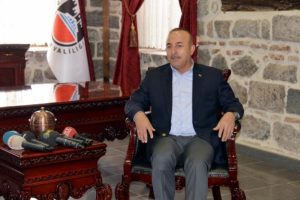 Mevl&uuml;t &Ccedil;avuşoğlu: Trump'ın YPG kararı olumlu