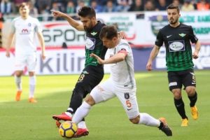 Başakşehir'den zirve yolunda geri d&ouml;n&uuml;ş