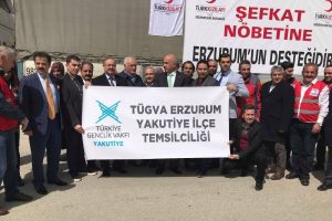 Afrin'deki &ccedil;ocuklar i&ccedil;in yardım tırı g&ouml;nderildi