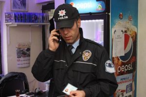 260 polis ve 40 ayrı noktada eş zamanlı uygulama
