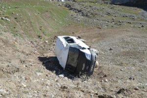 Ağrı'da 2 ayrı kaza: 13 kişi yaralandı