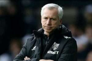 West Bromwich'te Pardew ile yollar ayrıldı