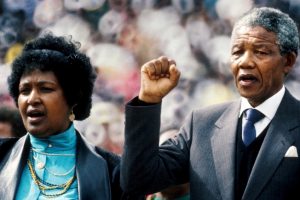 Nelson Mandela'nın eşi hayatını kaybetti