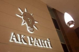 AK Parti'de k&ouml;kl&uuml; değişiklikler yolda!