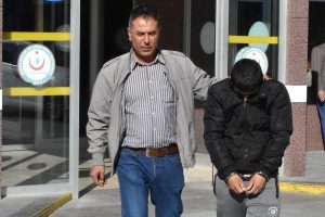 Konya merkezli FET&Ouml; operasyonu: 30 g&ouml;zaltı