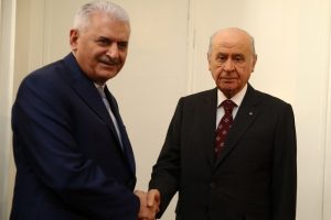 Başbakan Yıldırım Devlet Bah&ccedil;eli'yi ziyaret etti