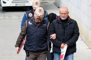 FET&Ouml;'den g&ouml;zaltına alınan baba oğul serbest bırakıldı