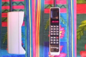 İlk cep telefonu g&ouml;r&uuml;şmesi 45 yıl &ouml;nce bug&uuml;n ger&ccedil;ekleşti!