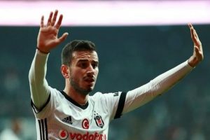 Oğuzhan'a Premier Lig s&uuml;rprizi!