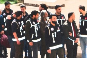 Muş'ta ter&ouml;r operasyonu: 21 g&ouml;zaltı