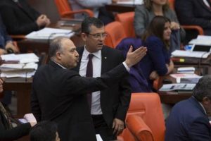 TBMM'de tansiyon y&uuml;kseldi! "Başıma bir şey gelirse..."