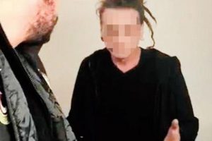 Fransız DJ kuryelik yapıyormuş! Yakalandı