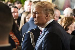 Trump'tan Meksika sınırına asker konuşlandırma kararı