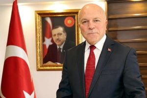 Şikayet edilen başkan, 'iftira' davası a&ccedil;tı