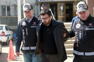Şike davasının Bursa'da yakalanan firari hakimi susma kararı aldı