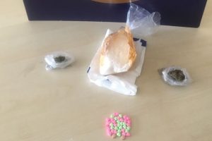 Bursa'da otomobilde gizlenen uyuşturucu 'Rona' buldu