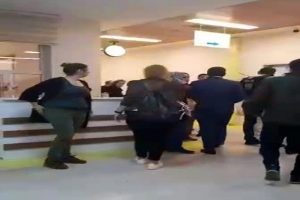 Yangın anında hastanedeki panik kamerada