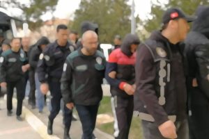9 ilde FET&Ouml; operasyonu: 12 g&ouml;zaltı