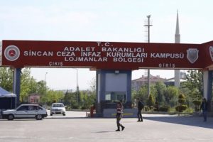 FET&Ouml;'c&uuml;ler ara kararda tutuklama &ccedil;ıkınca duruşma salonundan ka&ccedil;tı mı?