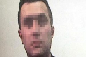 2 FET&Ouml; ş&uuml;phelisi gaybubet evlerinde yakalandı!