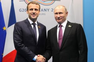 Putin ve Macron telefonda Suriye'yi g&ouml;r&uuml;şt&uuml;