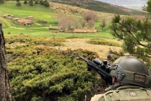 Jandarma ekipleri kırsalda ter&ouml;rist avına &ccedil;ıktı
