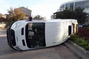 Ankara'da iş&ccedil;i servisi ile minib&uuml;s &ccedil;arpıştı: 5 yaralı