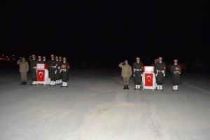 Şehit askerler i&ccedil;in t&ouml;ren d&uuml;zenlendi