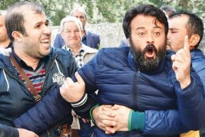 Rekt&ouml;re b&uuml;y&uuml;k &ouml;fke! "Mermi manyağı yaparım diyordu"