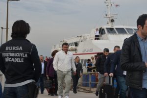 Bursa'da deniz otob&uuml;s&uuml;nde nefes kesen operasyon!