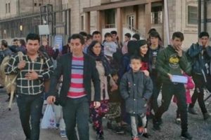 Y&uuml;r&uuml;yerek geldiler, u&ccedil;akla g&ouml;nderiliyorlar!